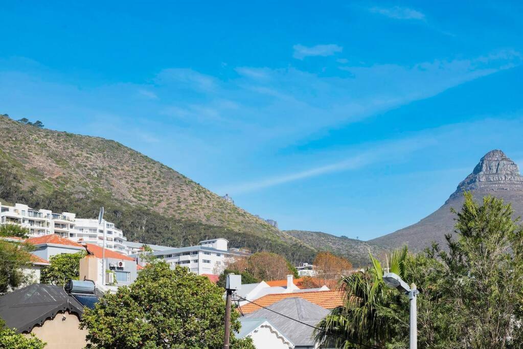 Metropole East Of Main Spacious Sea Point Retreat *